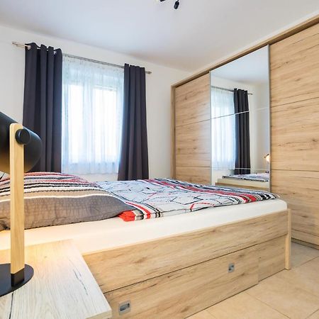 Apartments Sara Milohnici Luaran gambar