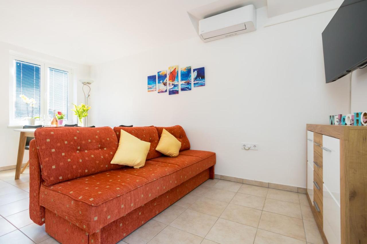 Apartments Sara Milohnici Luaran gambar